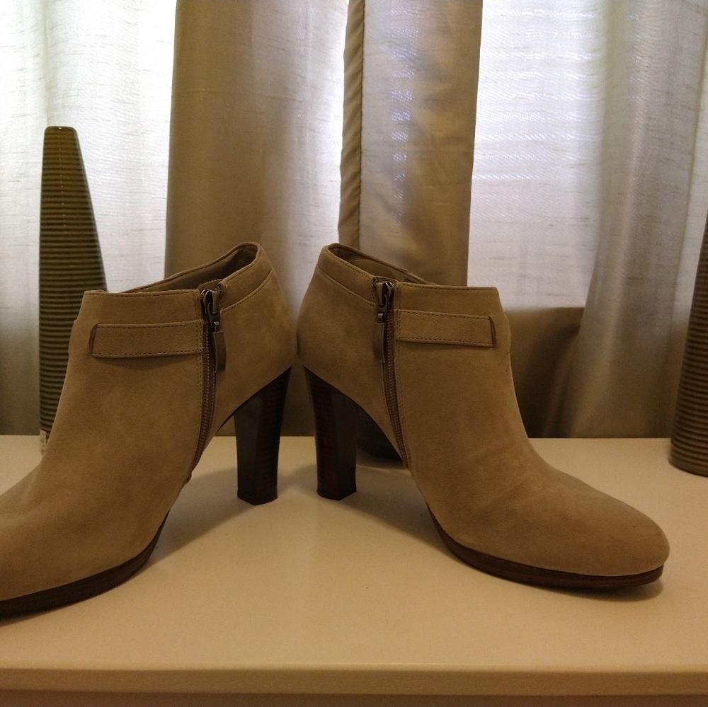 Booties - Picture 3 of 5